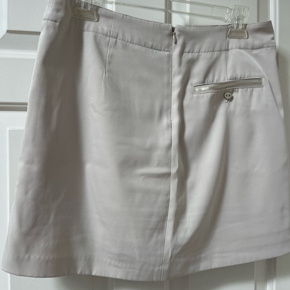 Lady Hagen Woven Golf Skort Khaki Size 6 - Picture 6 of 8